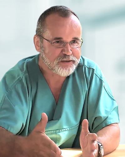 Пластический хирург др. Трибулл